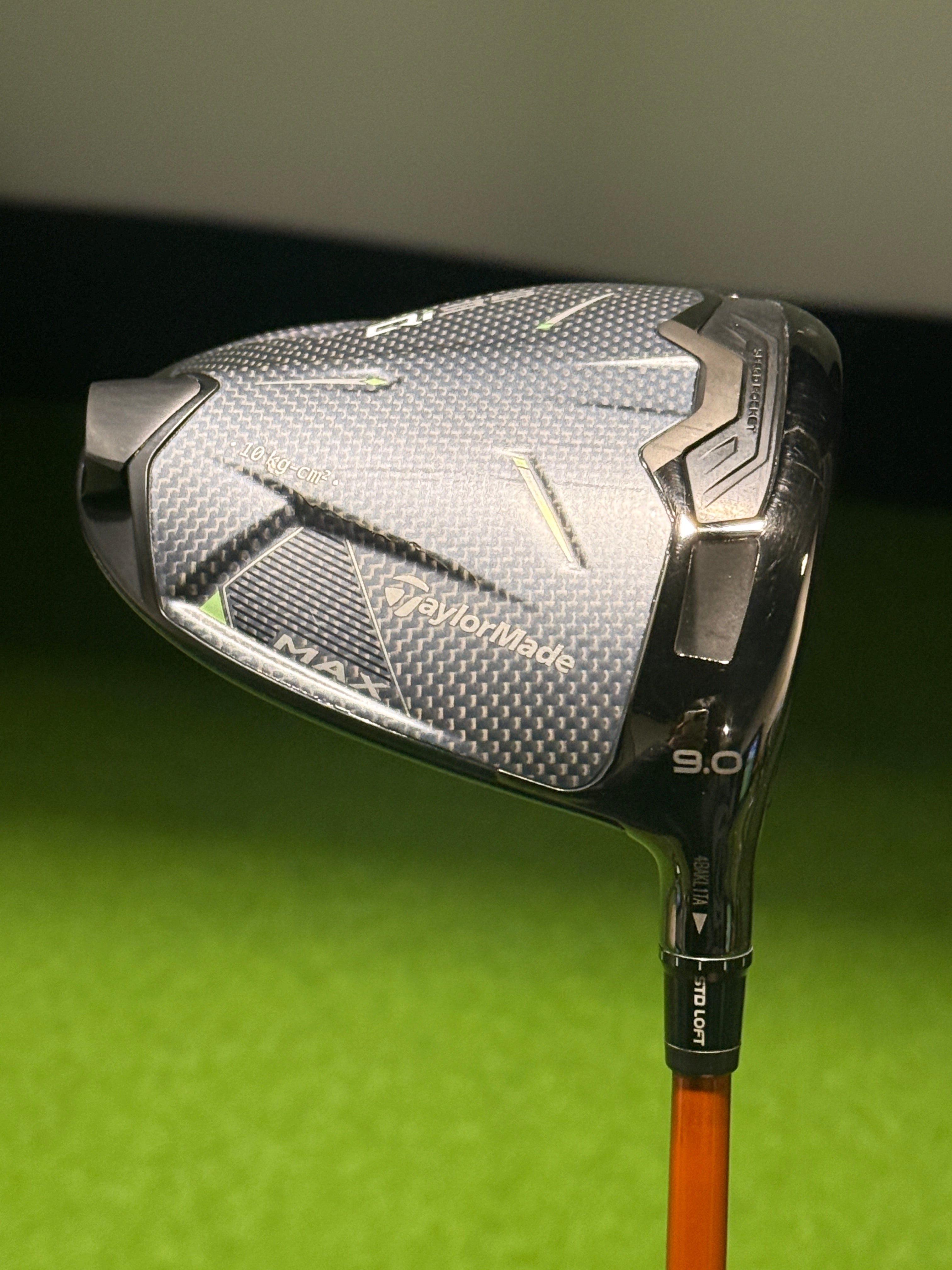 TaylorMade Qi35 MAX 9.0 Degree Driver - Tour Ad DI 6X Flex (Mint